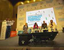 La Junta organiza encuentro en Palencia sobre el reto demográfico