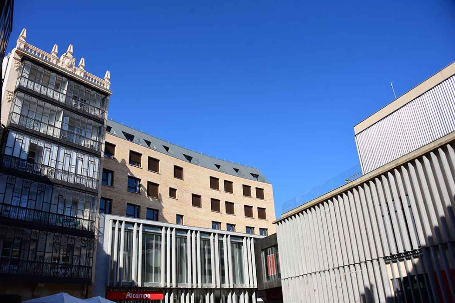 Abastos: una plaza de contrastres - fotos