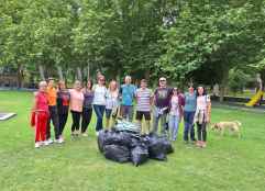 Voluntarios recogen 40 kilogramos de basura en parajes de Almazán