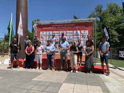 Muñoz y Viñuela marcan época en el Nacional de Triatlón Cross