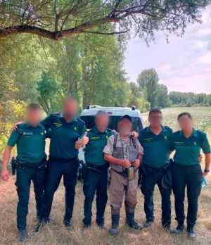 La Guardia Civil rescata a pescador atrapado en el río Abión