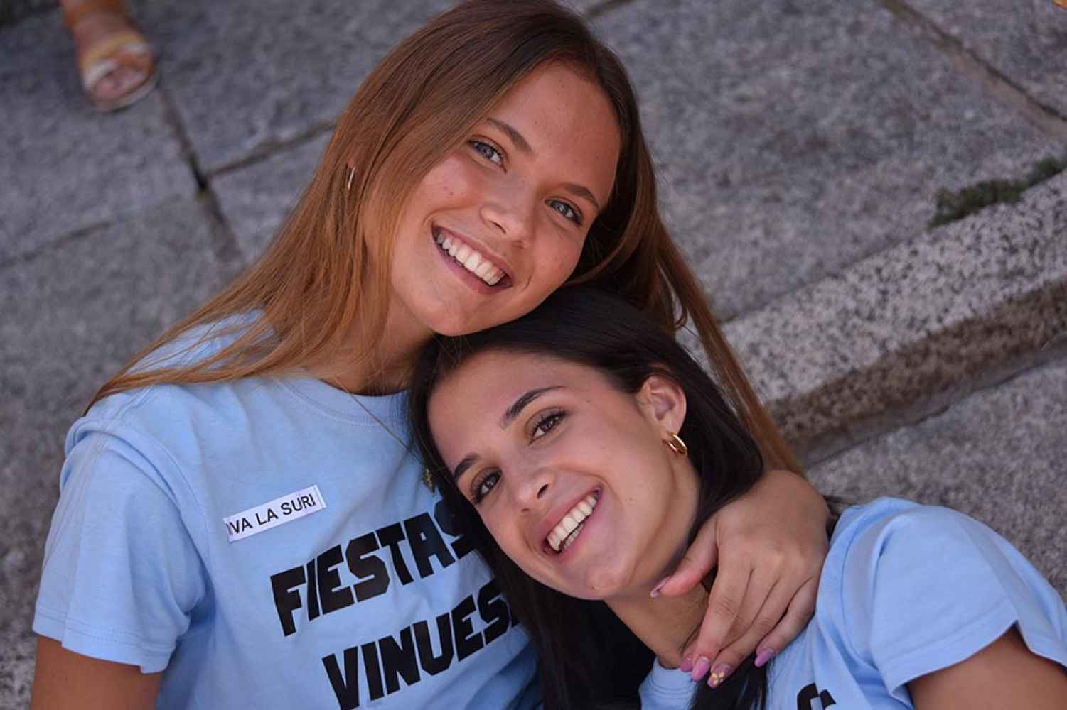 Vinuesa en fiestas: desfile de peñas - fotos