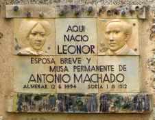 Almenar de Soria dedicó en 1979 una placa a Leonor Izquierdo