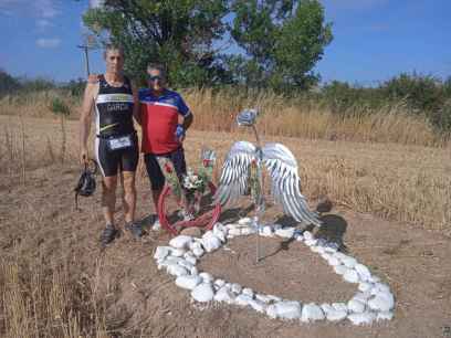 El triatlón más emotivo recuerda, un verano más, a María García Rubio