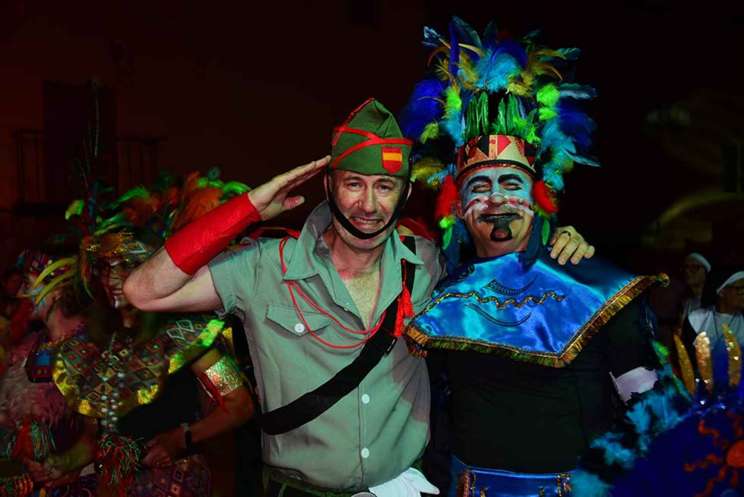 Noviercas en fiestas: noche de disfraces 