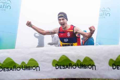 Alain Santamaria y Naiara Irigoyen, campeones del mundo de Kilómetro Vertical en Desafío Urbión