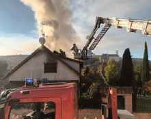 Los bomberos de Soria extinguen incendio en vivienda de Garray