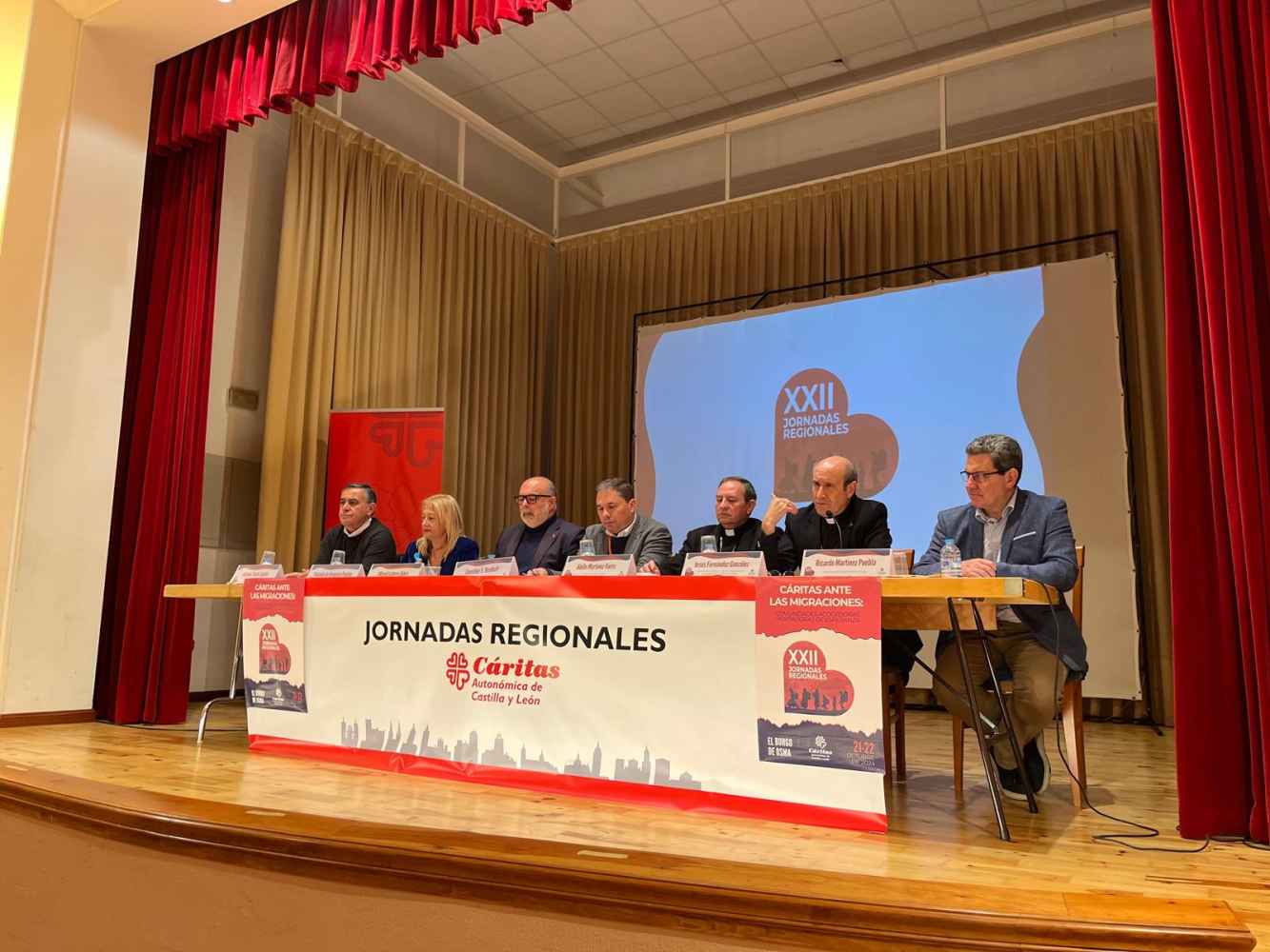 Cáritas regional se reúne en el Seminario para reflexionar sobre las migraciones 