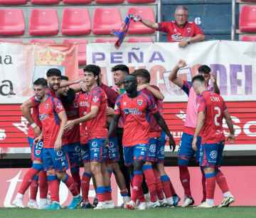 Numancia y S.D. Logroñés, los dos unicos equipos invictos en fútbol español