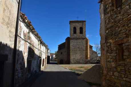 Valdelagua del Cerro mira al Moncayo