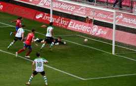 El Numancia recupera liderato tras victoria por la mínima frente a filial del Racing