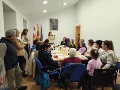 Villar del Río participa en taller sobre la lana y monta su belén