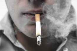 El consumo ocasional de tabaco e hipnosedantes desciende en España