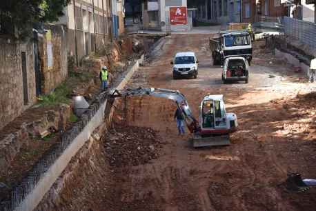 Las obras regresan, un año después, al aparcamiento de la calle Doctrina. en Soria