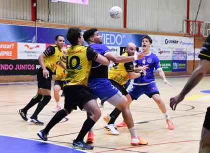 Balonmano Soria regresa más líder de tierras asturianas