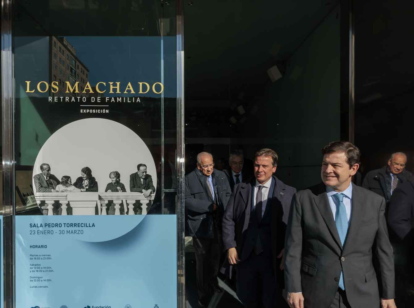 Mañueco participa en inauguración de exposición "Los Machado. Retrato de familia"