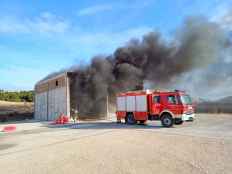 Extinguido incendio en nave de conservación de Matinsa, en San Esteban de Gormaz