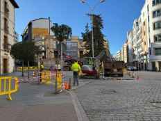 Cortada al tráfico en Soria la calle Cortes para mejorar red hidráulica 