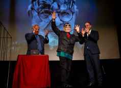 Fernando Arrabal recoge la Medalla del Premio Castilla y León de las Letras 2023