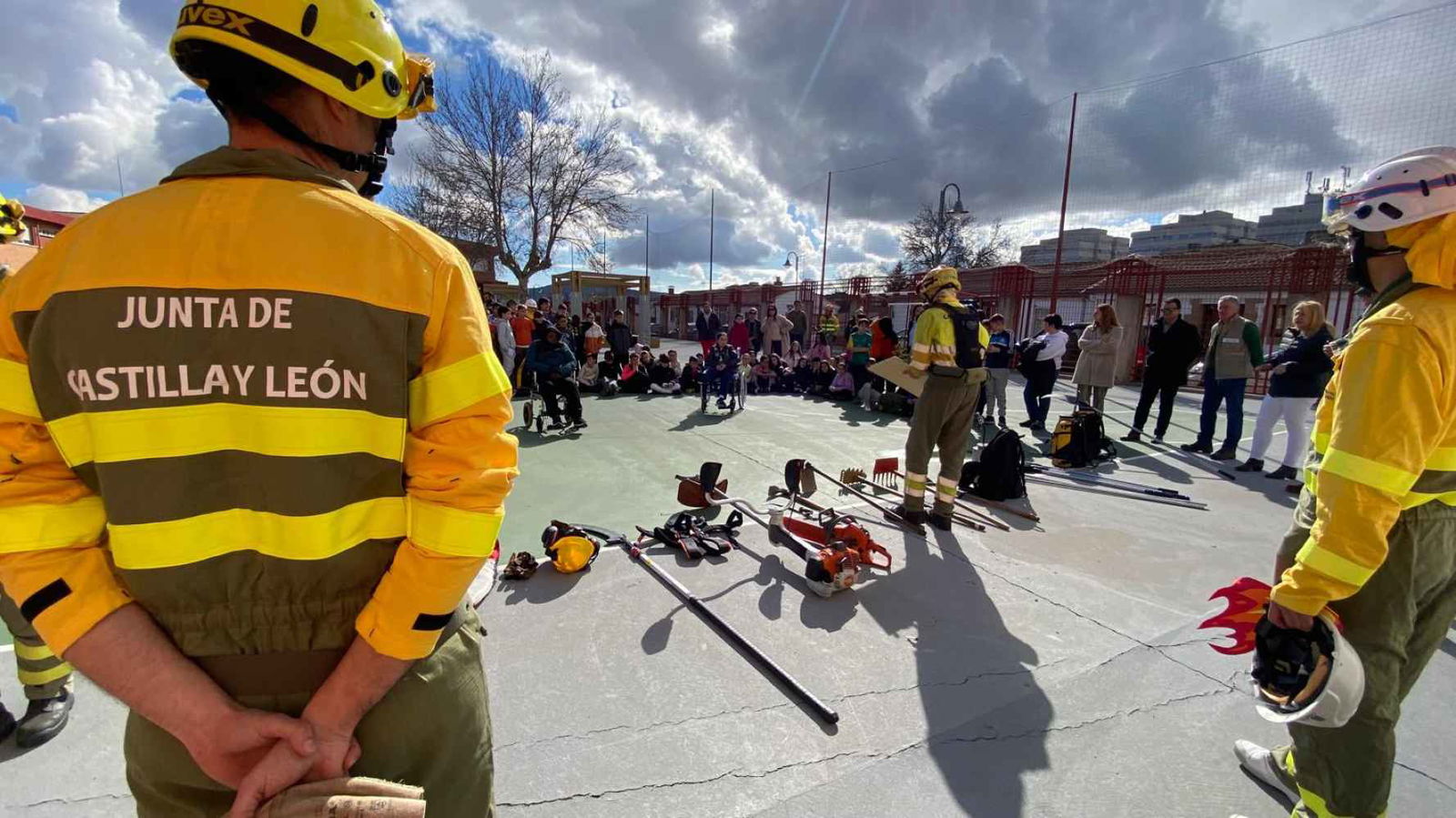 La Junta difunde cultura de prevención de incendios en 18 colegios de Soria La Junta difunde cultura de prevención de incendios en 18 colegios de Soria
