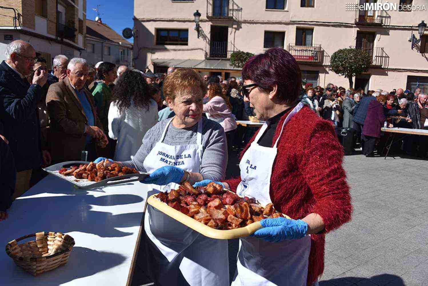 Ólvega une tradición y solidaridad en sus jornadas de la matanza