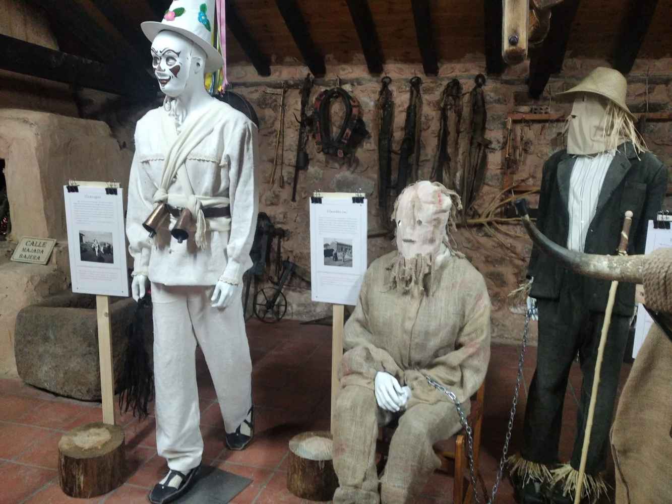 El pueblo de Alconaba recupera más personajes de su carnaval El pueblo de Alconaba recupera más personajes de su carnaval