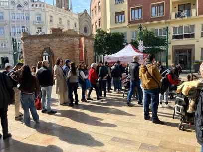 Éxito de la torreznada solidaria en Valencia