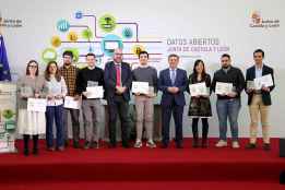 La Junta premia a ocho personas por utilizar datos públicos para desarrollar proyectos de valor