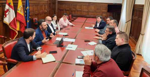 Renfe programa 3.000 servicios de autobús como alternativa a cierre de línea ferroviaria Soria-Torralba Renfe programa 3.000 servicios de autobús como alternativa a cierre de línea ferroviaria Soria-Torralba
