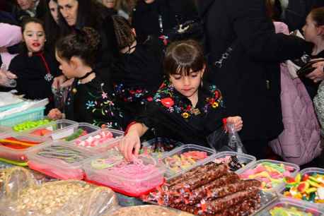 Covaleda celebra la décima edición de su feria del Chorizo artesanal