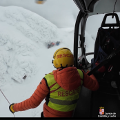 Rescatados seis montañeros enriscados en el pico Curavacas, en Palencia