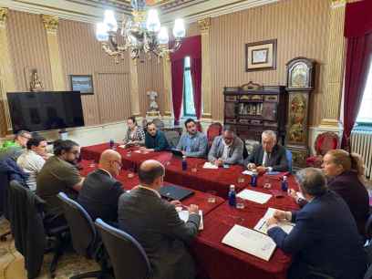 La Junta insiste al Mitma en petición de reapertura del tren director Burgos-Aranda-Madrid La Junta insiste al Mitma en petición de reapertura del tren director Burgos-Aranda-Madrid