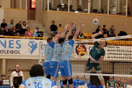 Los celestes fuerzan tercer partido frente a Melilla