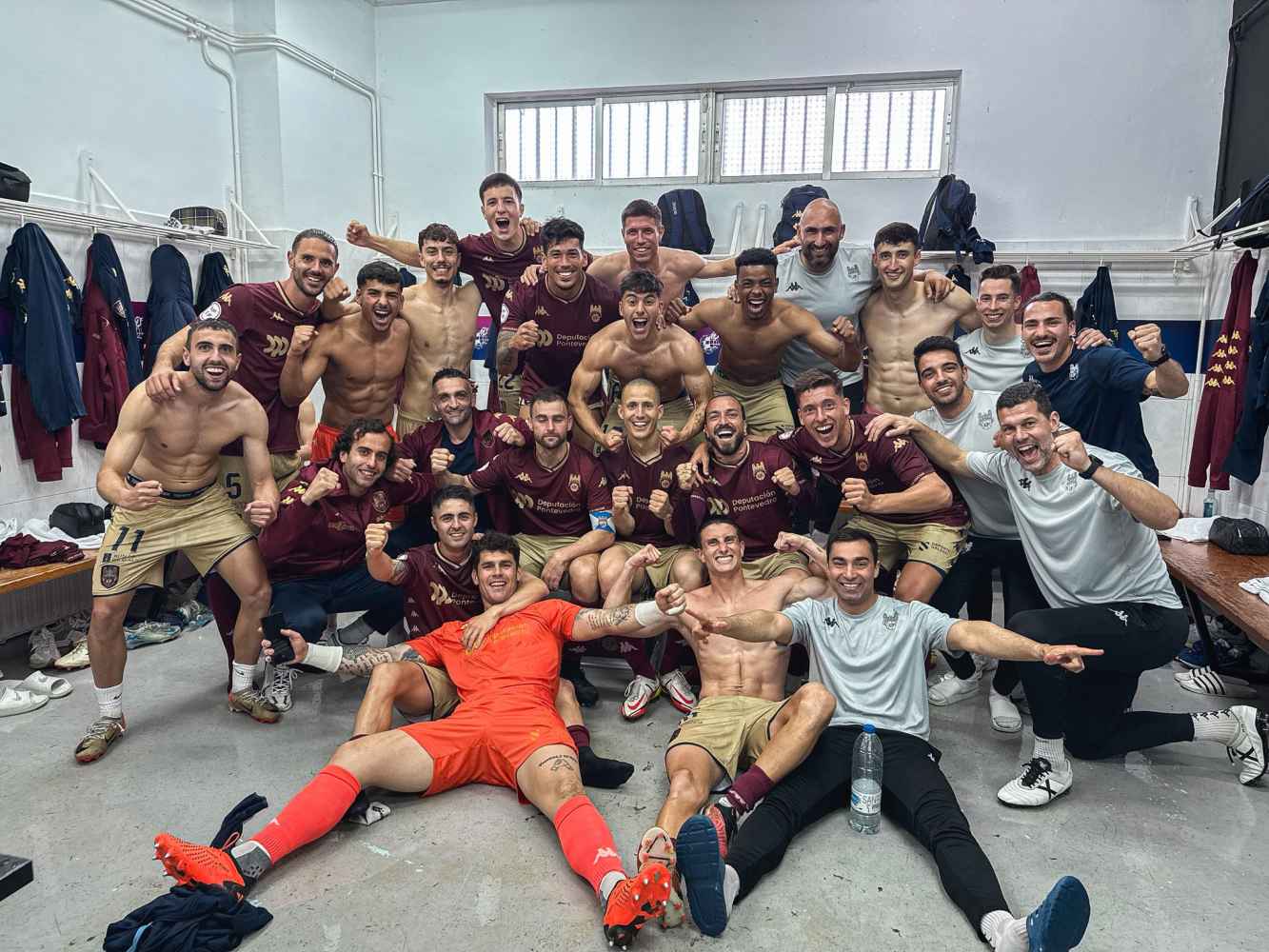 El Pontevedra prepara su ascenso matemático a Primera RFEF El Pontevedra prepara su ascenso matemático a Primera RFEF