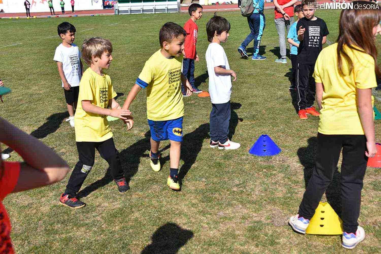 Alumnos de los CRA de la provincia celebran IV Jornada de deporte y convivencia