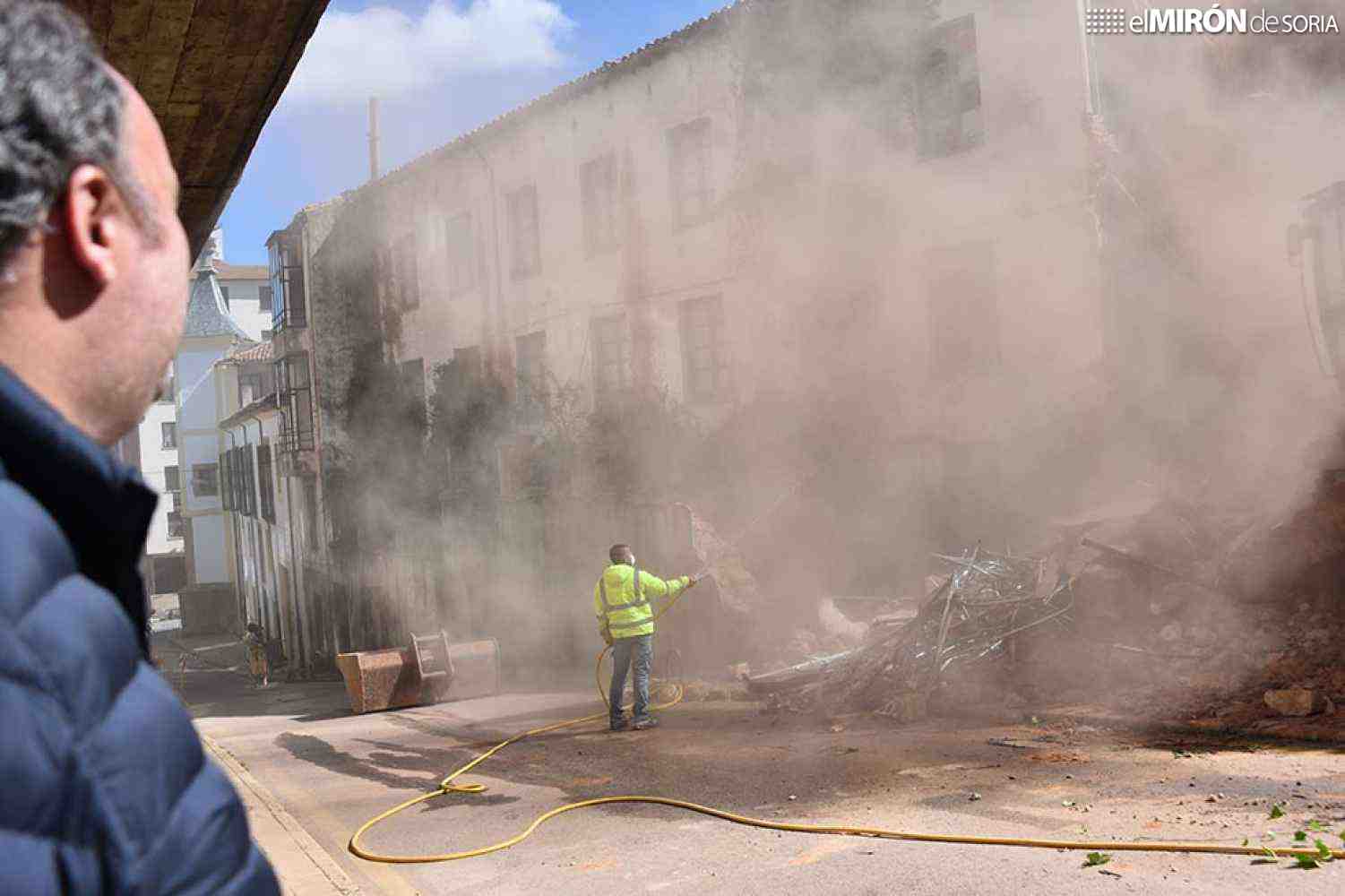 Patrimonio insta a Ayuntamiento a realizar actuación de urgencia para asegurar muralla en calle Alberca