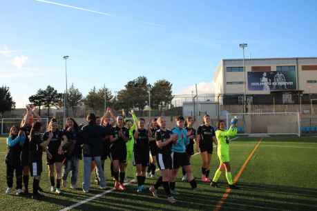 El F.C. Barcelona Femenino felicita al C.d Golmayo Camaretas por su título de liga 