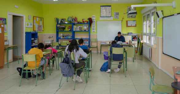 La Junta comienza a negociar propuesta de calendario de curso escolar 2025-26
