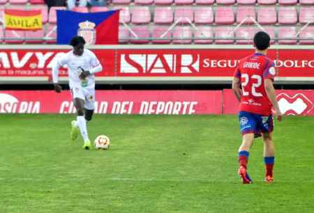 El Numancia amarra segunda plaza tras ganar al Real Ávila El Numancia amarra segunda plaza tras ganar al Real Ávila