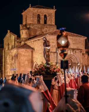 Martes Santo: procesión de la Cofradía de la Flagelación del Señor, en Soria