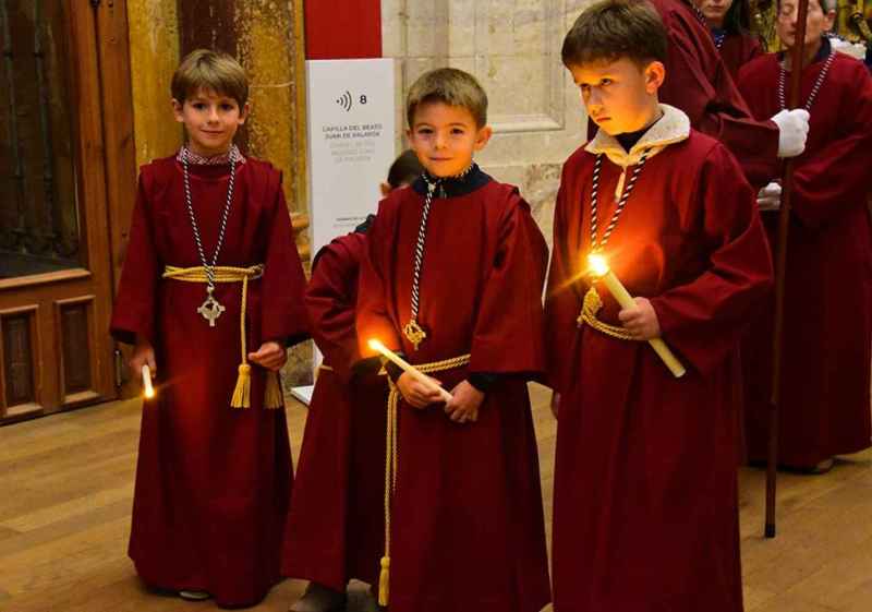 El Burgo de Osma celebra el Viernes Santo en la catedral