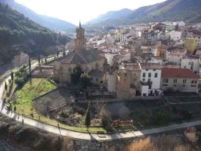 Cortes parciales en desvio provisional de carretera riojana de Arnedillo Cortes parciales en desvio provisional de carretera riojana de Arnedillo