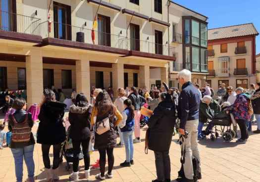 El Ayuntamiento de la Villa fomenta el interés por la lectura en el Día del Libro 