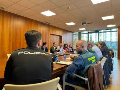 Policía y Guardia Civil refuerzan protección de servicios esenciales durante apagón eléctrico Policía y Guardia Civil refuerzan protección de servicios esenciales durante apagón eléctrico