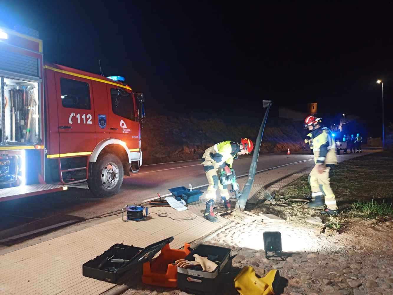 Bomberos de Diputación acuden a accidente de tráfico en Fuentelmonge 