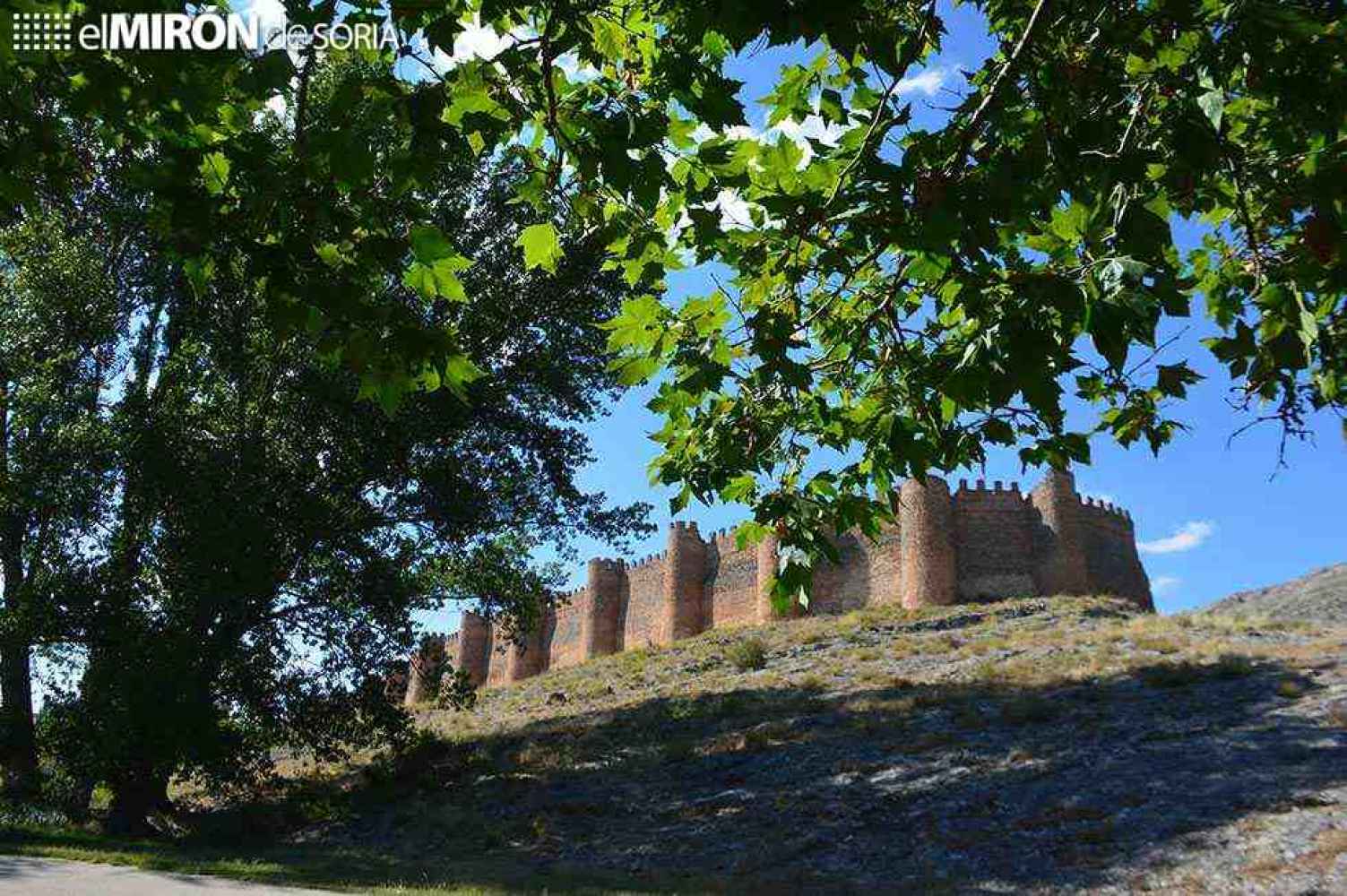La muralla medieval del castillo de Berlanga de Duero se salva piedra a piedra La muralla medieval del castillo de Berlanga de Duero se salva piedra a piedra