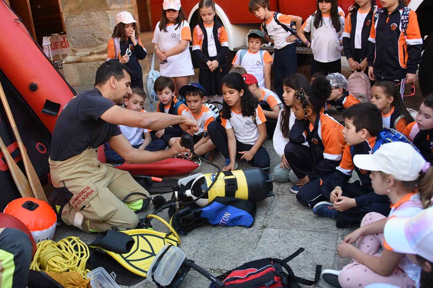 Los escolares de Soria conocen los servicios de Emergencias 