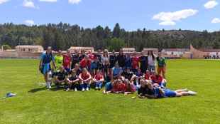 Más que rivales: un gesto que impulsa el fútbol femenino