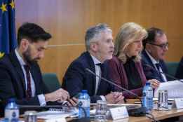 El ministro Marlaska visita Comandancia de la Guardia Civil de Soria, tras mejora energética