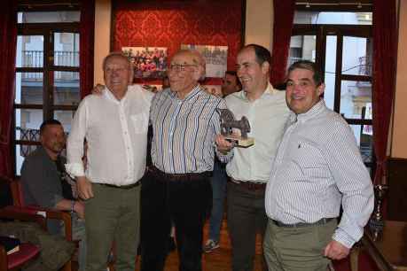 El Centro Excursionista Soriano renueva su junta directiva y entrega premios